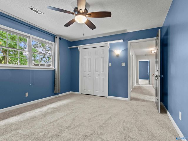 2407 Huntington Lane SE, Decatur, AL 35601