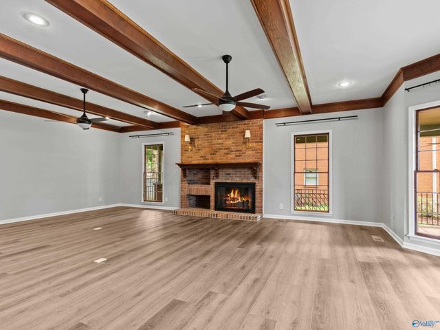 2407 Huntington Lane SE, Decatur, AL 35601