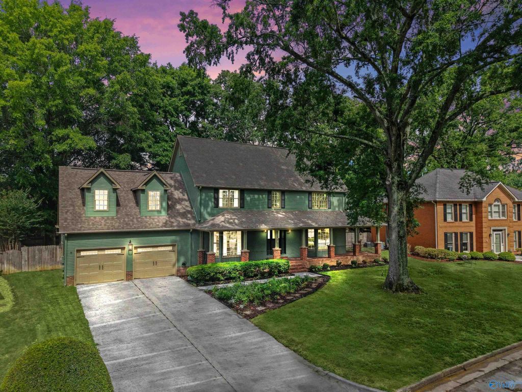 2407 Huntington Lane SE, Decatur, AL 35601