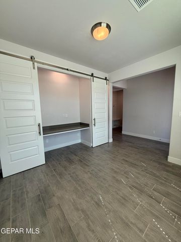 2233 Sandstone Place, El Paso, TX 79911