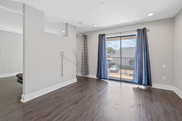 935 La Posada DR 254, Austin, TX 78752