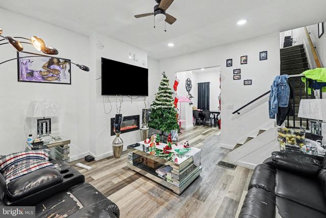 2137 PENN ST, Harrisburg, PA 17110