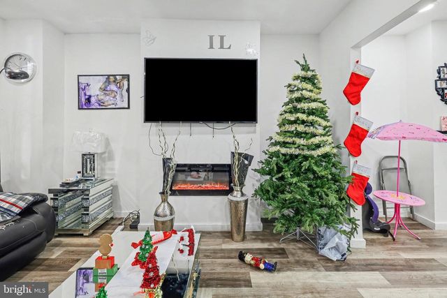 2137 PENN ST, Harrisburg, PA 17110