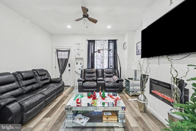 2137 PENN ST, Harrisburg, PA 17110