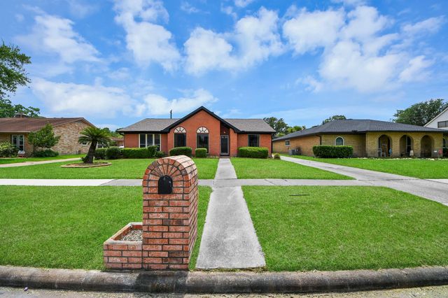 11526 Sagevale Lane, Houston, TX 77089