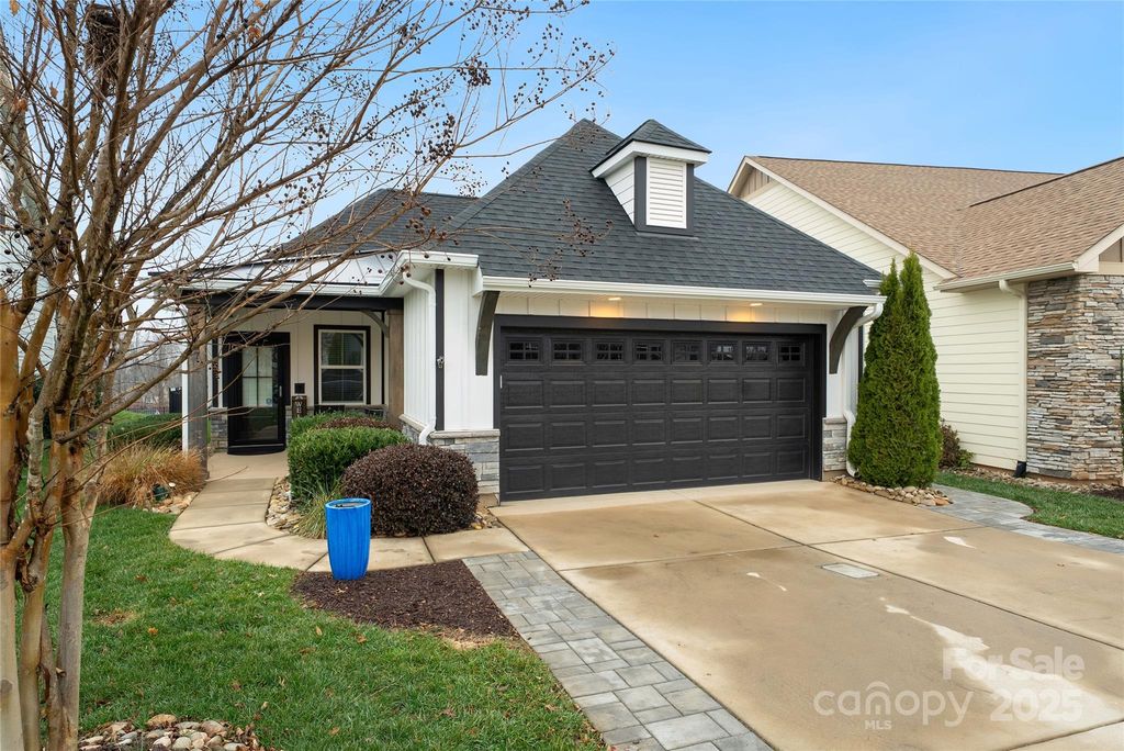 6297 Raven Rock Drive, Denver, NC 28037