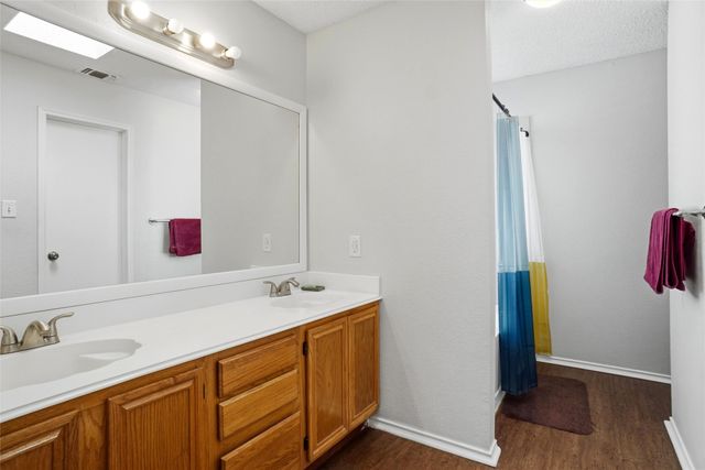 7004 Bentley Avenue, Fort Worth, TX 76137