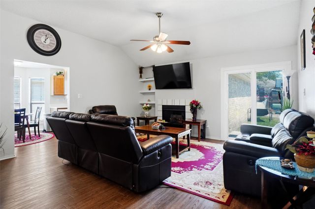 7004 Bentley Avenue, Fort Worth, TX 76137