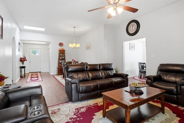 7004 Bentley Avenue, Fort Worth, TX 76137