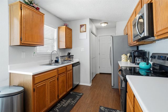 7004 Bentley Avenue, Fort Worth, TX 76137