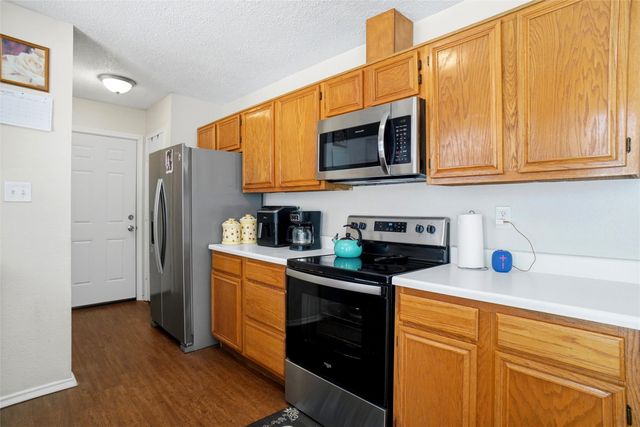7004 Bentley Avenue, Fort Worth, TX 76137