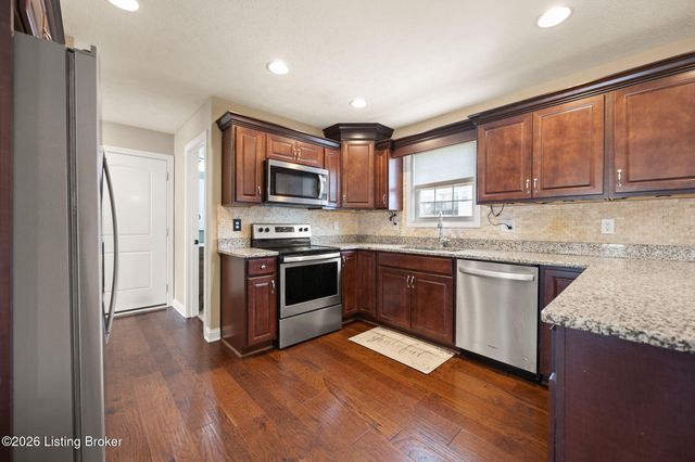 213 Butterfield Dr, Elizabethtown, KY 42701