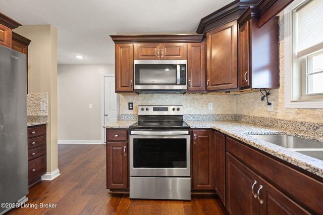 213 Butterfield Dr, Elizabethtown, KY 42701