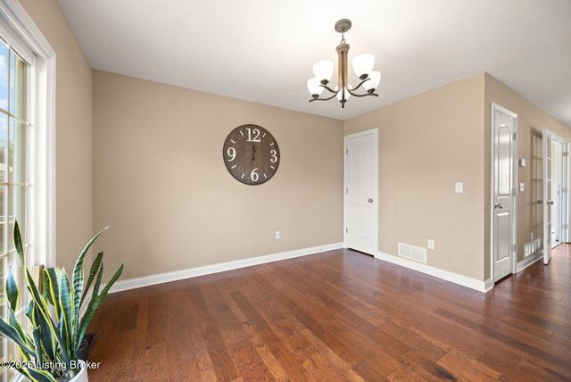 213 Butterfield Dr, Elizabethtown, KY 42701