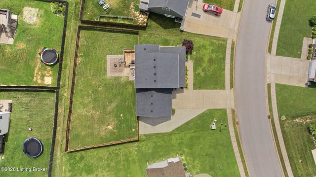 213 Butterfield Dr, Elizabethtown, KY 42701