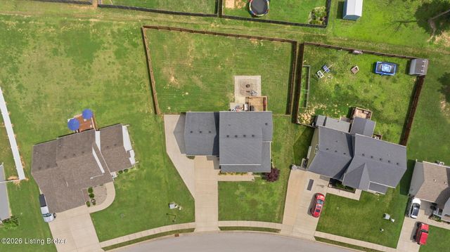 213 Butterfield Dr, Elizabethtown, KY 42701