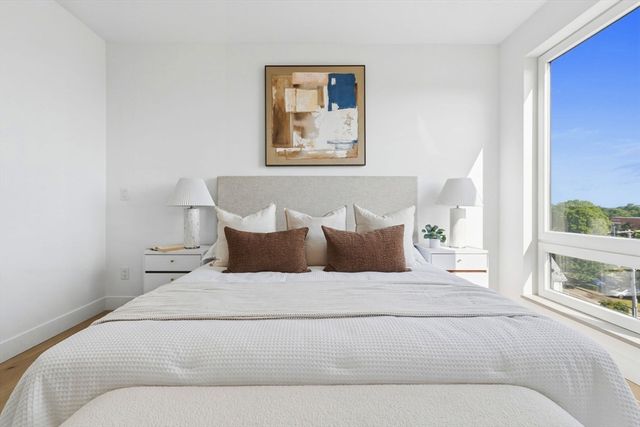 66 Mcgrath 305, Quincy, MA 02169