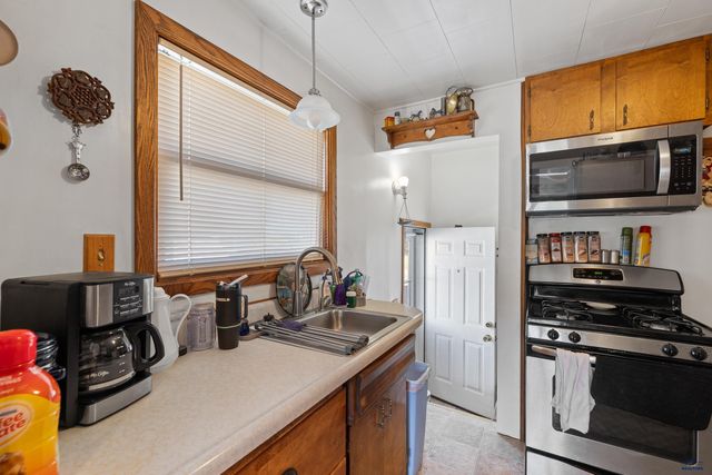 806 MAIN ST, Sturgis, SD 57785