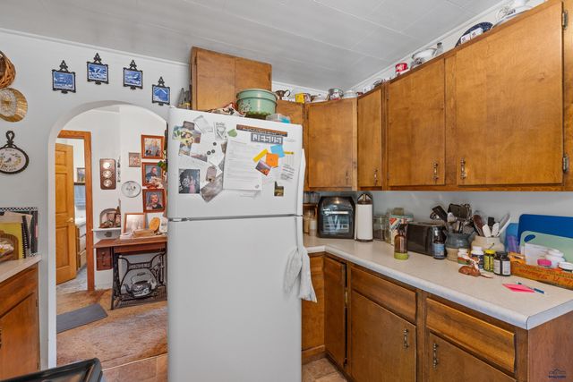 806 MAIN ST, Sturgis, SD 57785