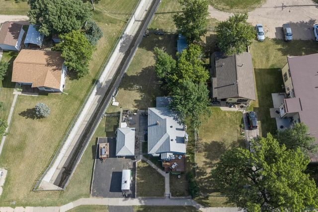 806 MAIN ST, Sturgis, SD 57785