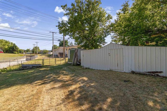 806 MAIN ST, Sturgis, SD 57785