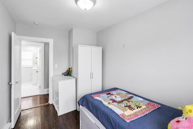 41 Jerome Avenue, Mineola, NY 11501