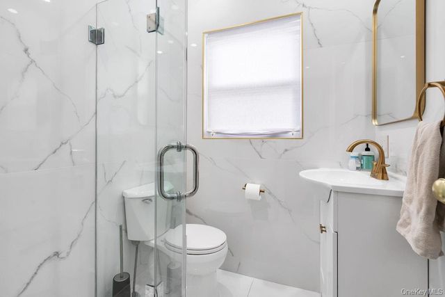 41 Jerome Avenue, Mineola, NY 11501