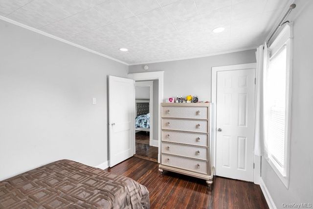 41 Jerome Avenue, Mineola, NY 11501