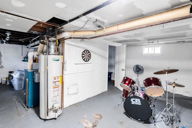 41 Jerome Avenue, Mineola, NY 11501