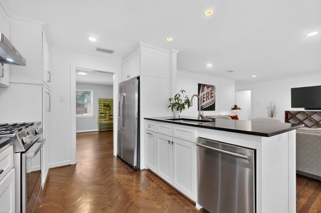 1159 Bally Mote Drive, Dallas, TX 75218