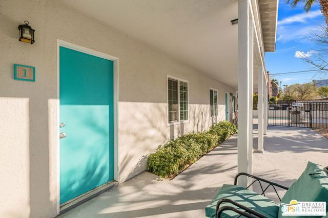 1674 S Via Salida 1, Palm Springs, CA 92264
