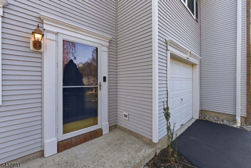 42 Pond Hollow Dr, Jefferson Twp., NJ 07438 — photo 2