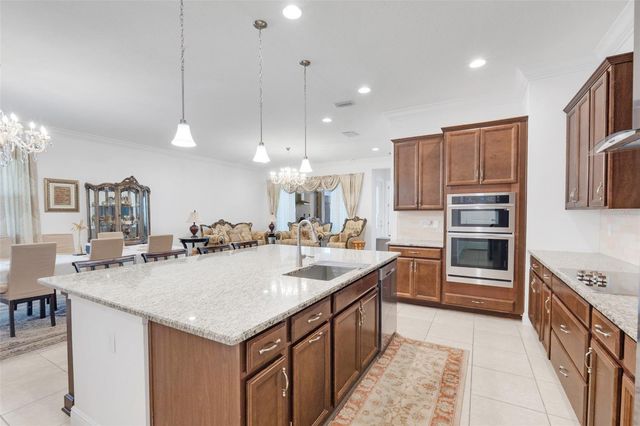 8148 CLEOBURY DRIVE, Orlando, FL 32832