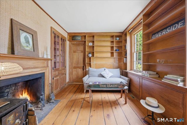 8 Meeting House Road, Haddam, CT 06438