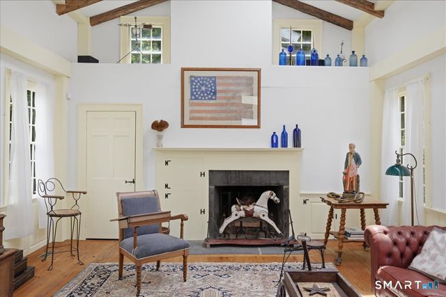8 Meeting House Road, Haddam, CT 06438