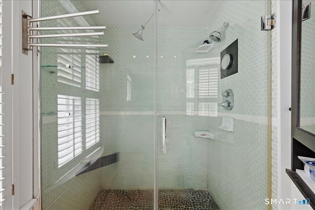8 Meeting House Road, Haddam, CT 06438
