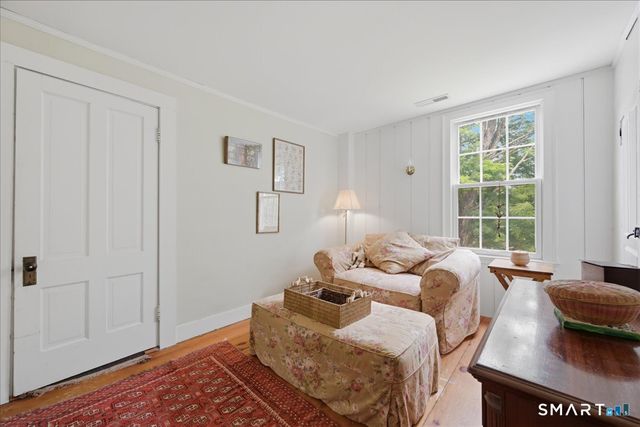 8 Meeting House Road, Haddam, CT 06438