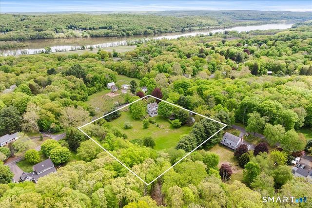 8 Meeting House Road, Haddam, CT 06438