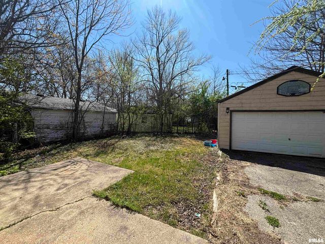 12 GETTYSBURG Drive, Springfield, IL 62702