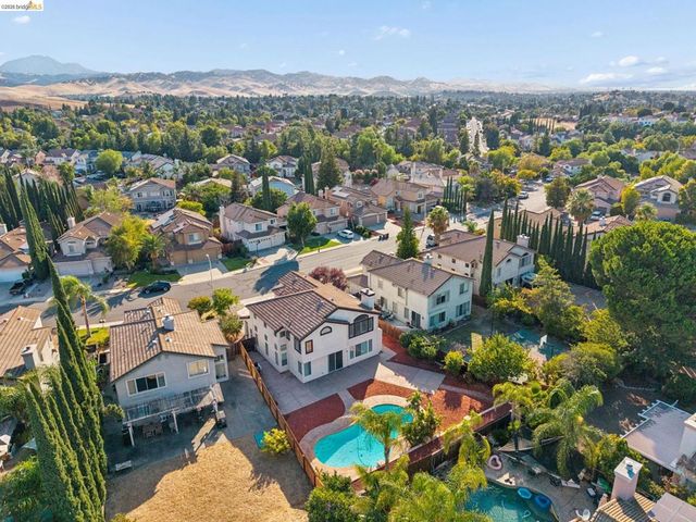 2377 Yorkshire Dr., Antioch, CA 94531