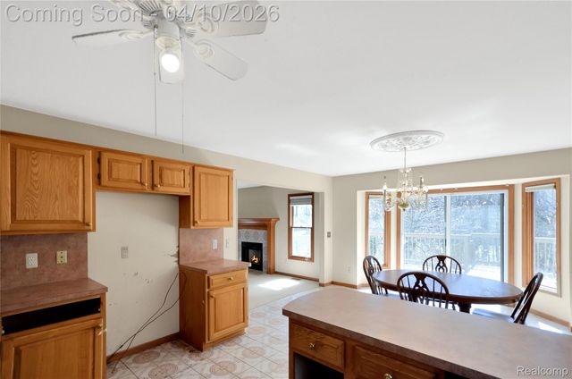 7600 Village Drive, Washington Township, MI 48094