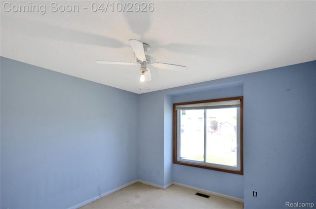 7600 Village Drive, Washington Township, MI 48094