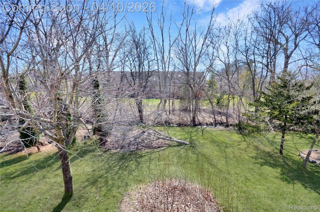 7600 Village Drive, Washington Township, MI 48094
