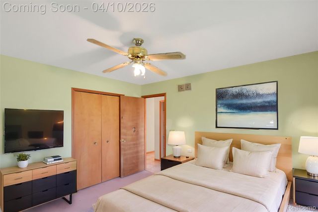 7600 Village Drive, Washington Township, MI 48094