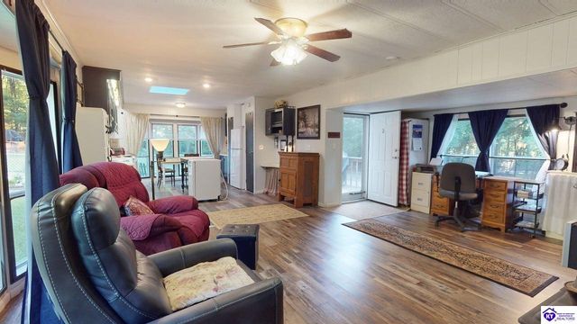 1270 Gaines Road, Brandenburg, KY 40108