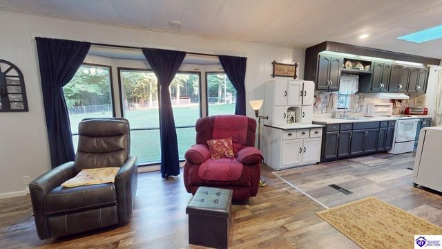 1270 Gaines Road, Brandenburg, KY 40108