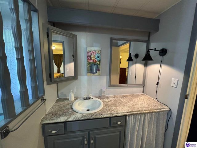 1270 Gaines Road, Brandenburg, KY 40108