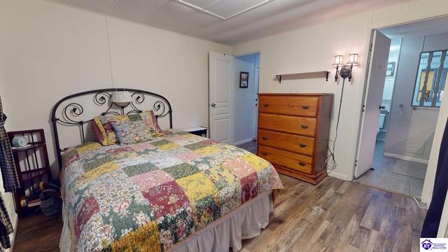 1270 Gaines Road, Brandenburg, KY 40108