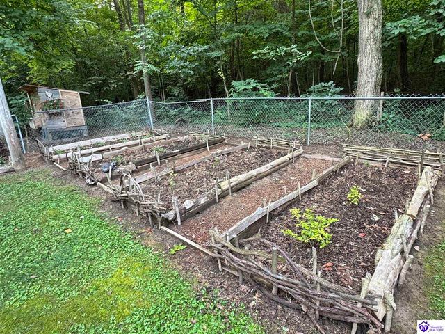 1270 Gaines Road, Brandenburg, KY 40108