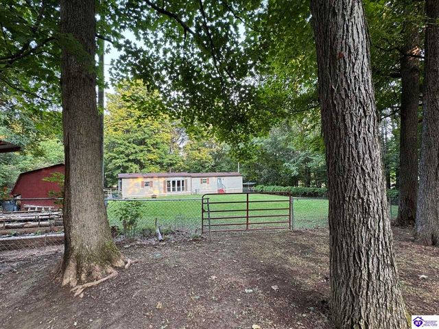 1270 Gaines Road, Brandenburg, KY 40108